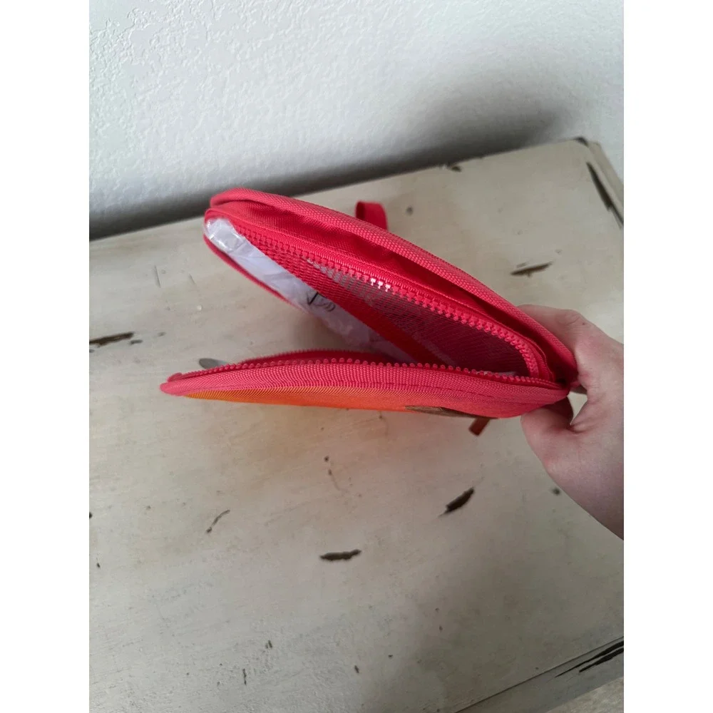 SunnyLife Picnic Camping Utensil Plate Set‎ Orange Pink Gradient Round Case